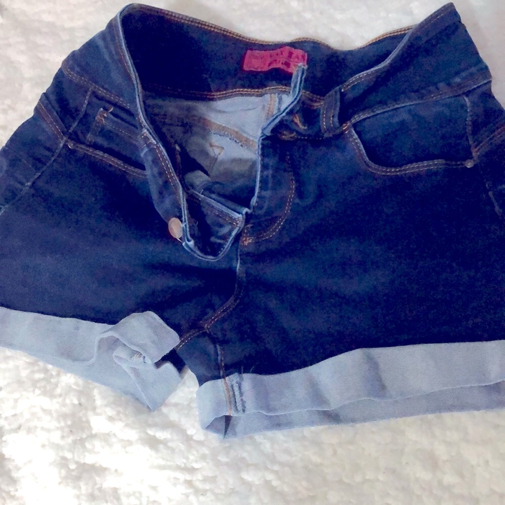 Jean Shorts - Picture 2 of 4